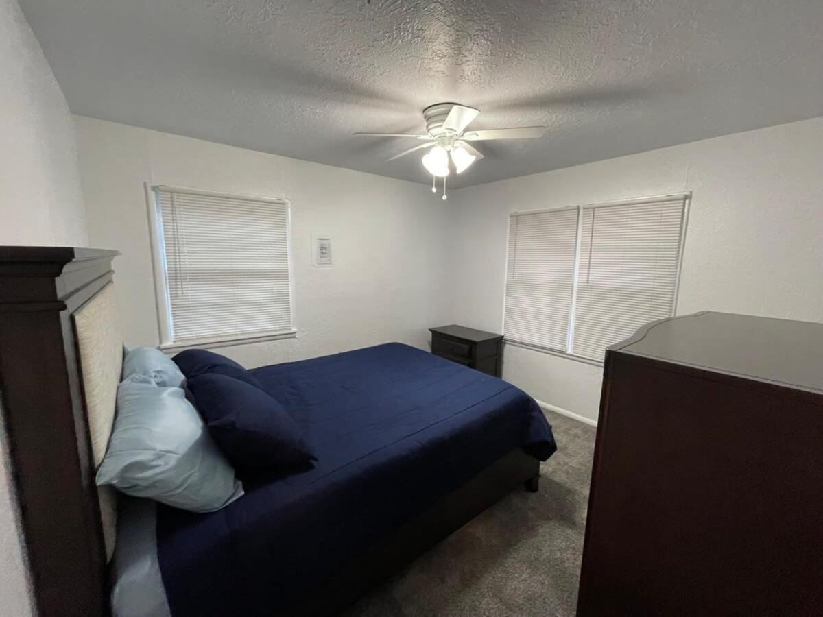 Cozy 3-Bedroom, 1-Bath Home Close To Fort Sill Lawton Exterior photo