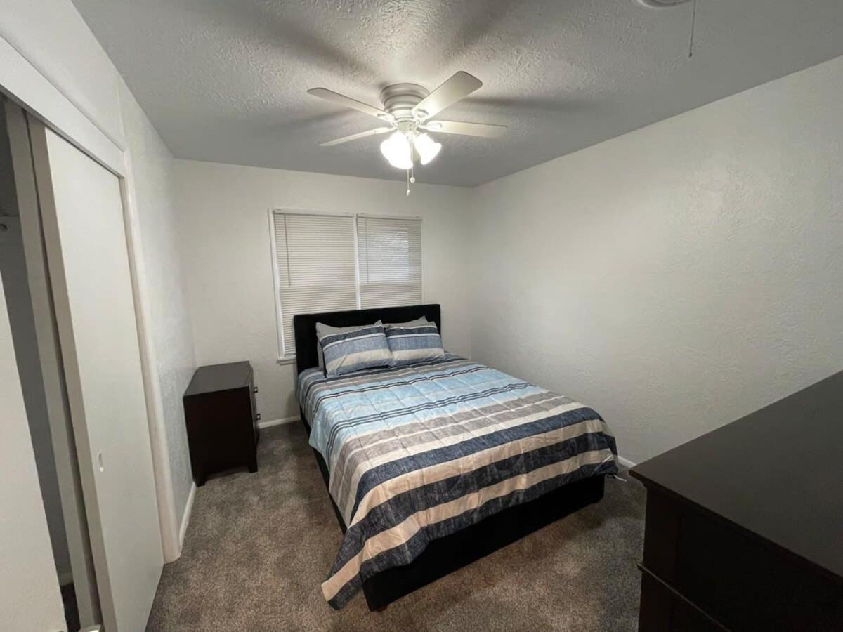 Cozy 3-Bedroom, 1-Bath Home Close To Fort Sill Lawton Exterior photo